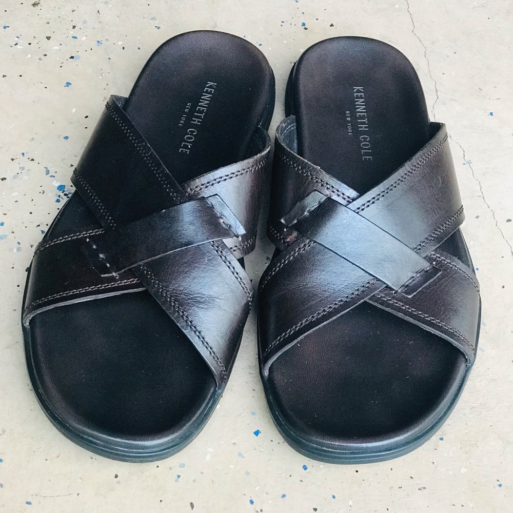 KENNETH COLE Lite-N-Up Leather Sandal - Picture 2 of 10